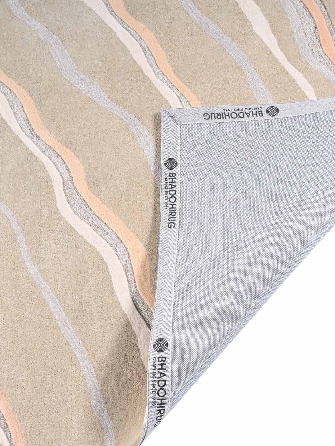 hand tufted rugs backing