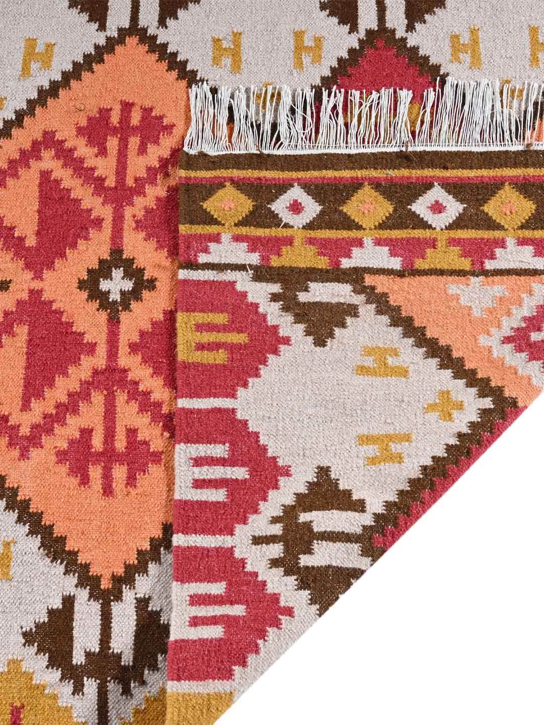 urasav wool dhurrie